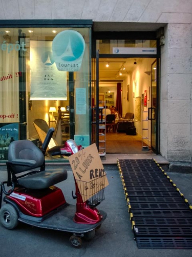 tourist services, disable, Paris, France